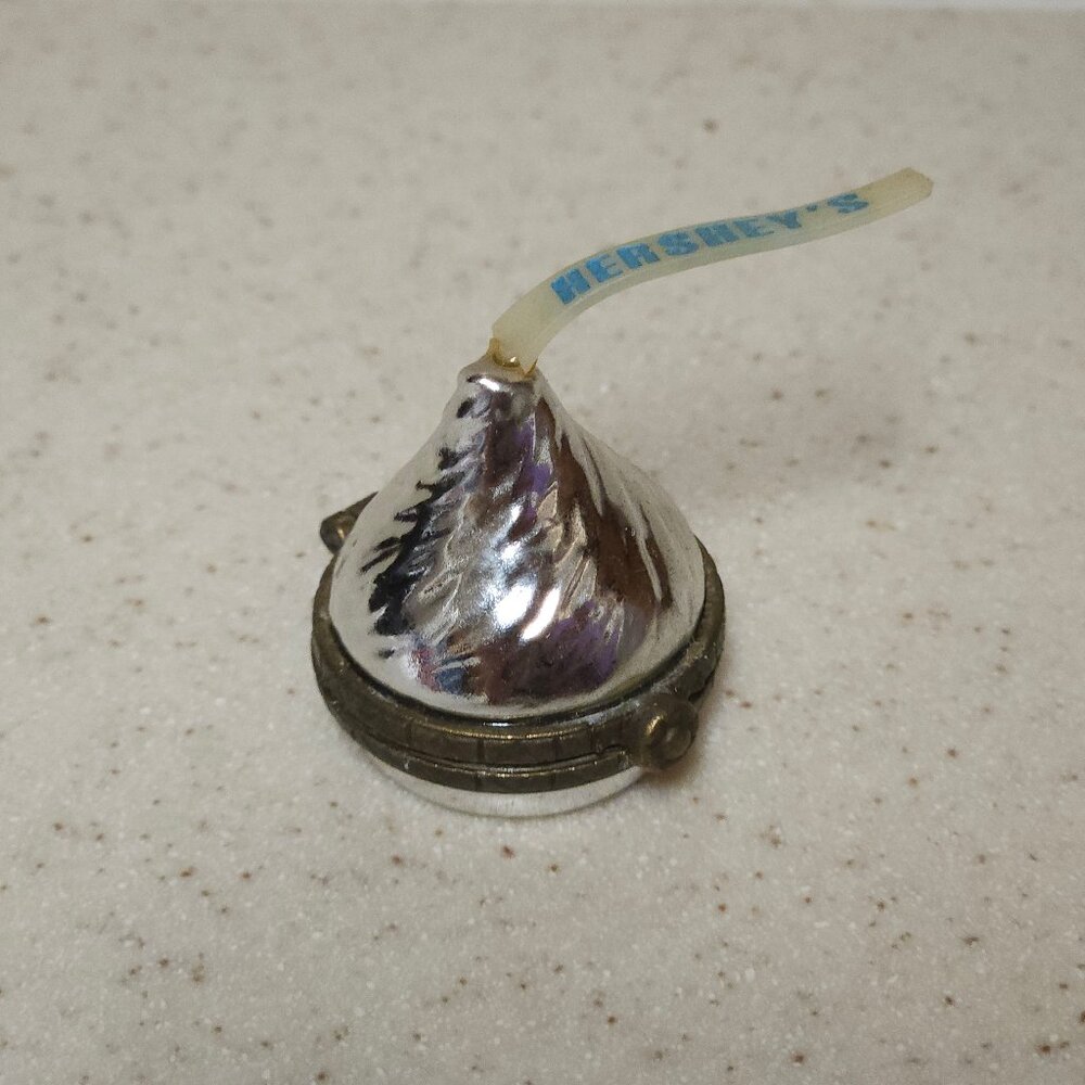 MIDWEST of Cannon Falls - Vintage 1997 HFC Silver Hershey Kiss Trinket Box